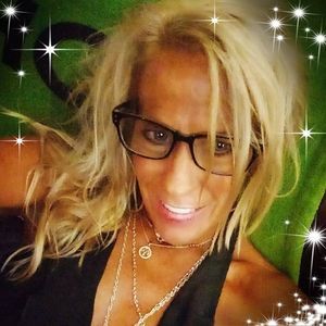 Meet your Posher, Stacey